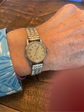 Timex Silver Tone Women's Analog Bracelet Watch